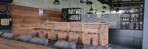 Wie man einen Eichentisch pflegt