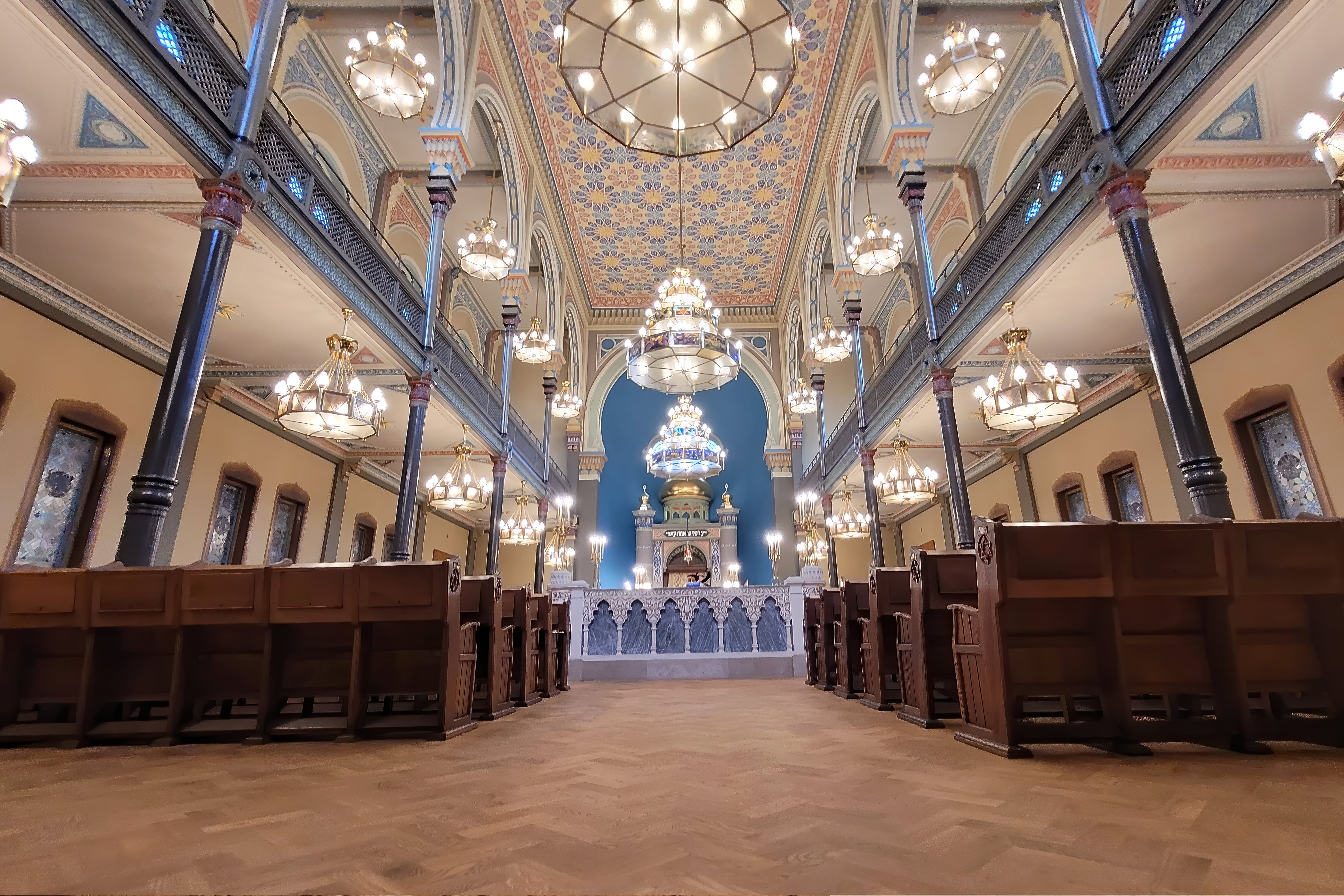 Behandlung von Kiefernholzböden