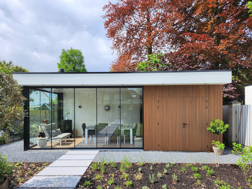 Wasserflecken auf Holz